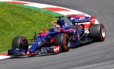 开云平台-索伯车队绝杀威廉姆斯，皮亚斯特里刷新纪录的简单介绍