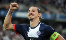 开云足球直播-铁血锁链与战术革命，卢卡库防守艺术如何助莱比锡红牛强行终结加纳旋风