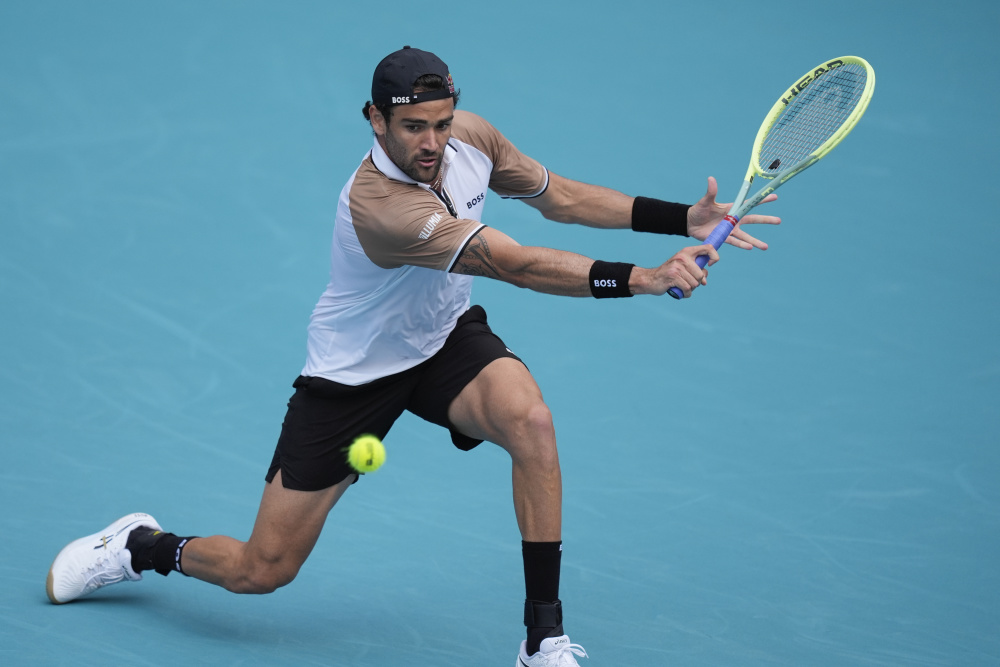 包含英国网球队轻取法国网球队，穆雷制霸全场的词条