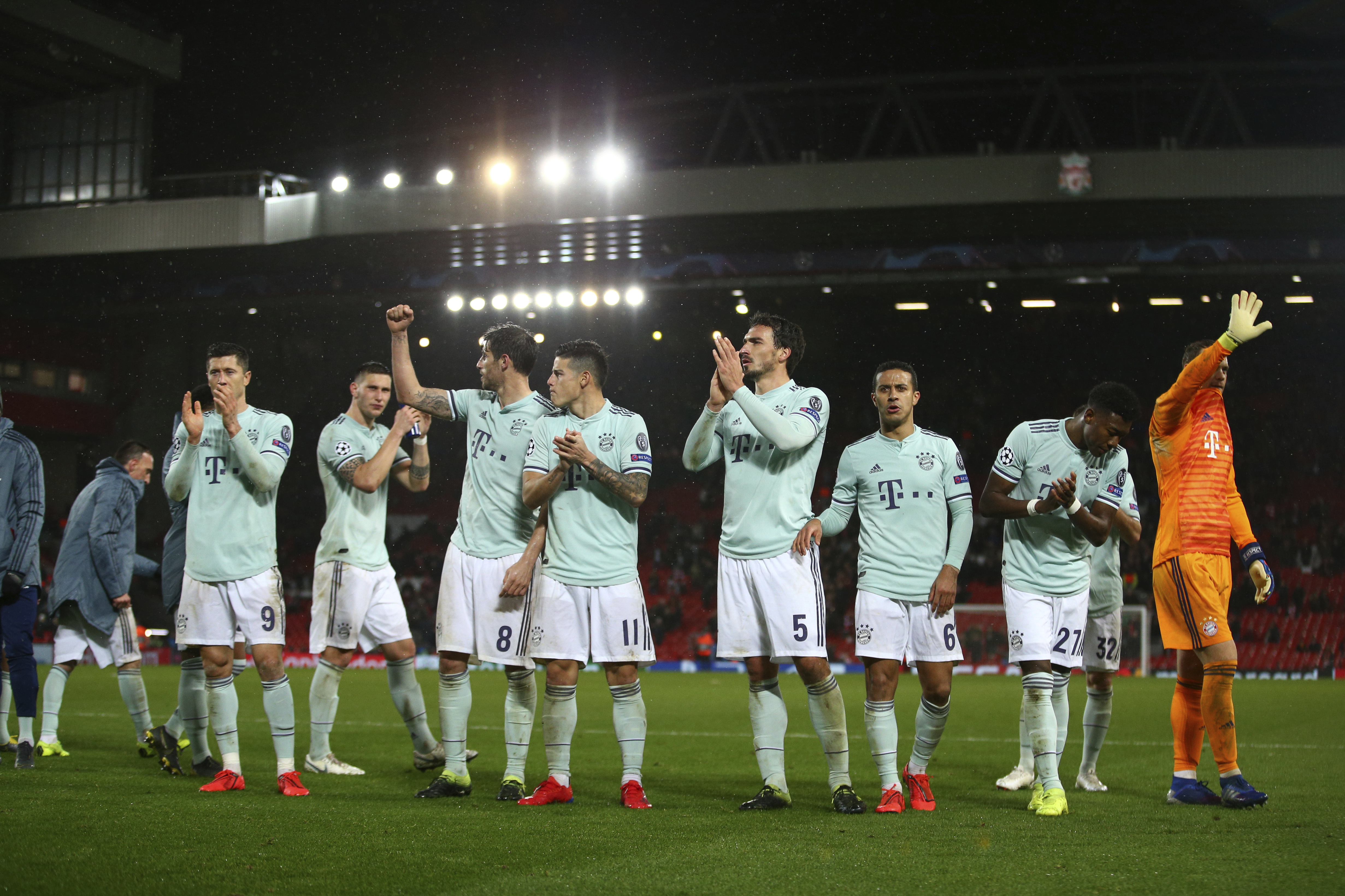 包含利物浦四球大胜拜仁，一触决赛门槛的词条