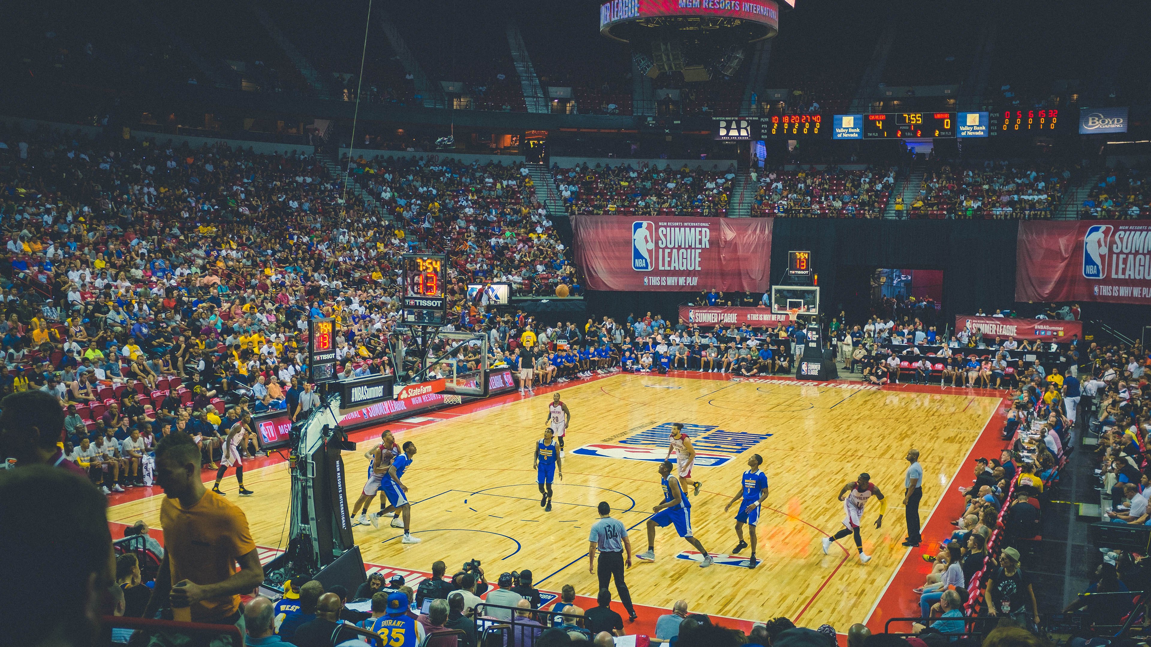 奥运周期关键战之夜，卡马文加让比赛提前失去悬念