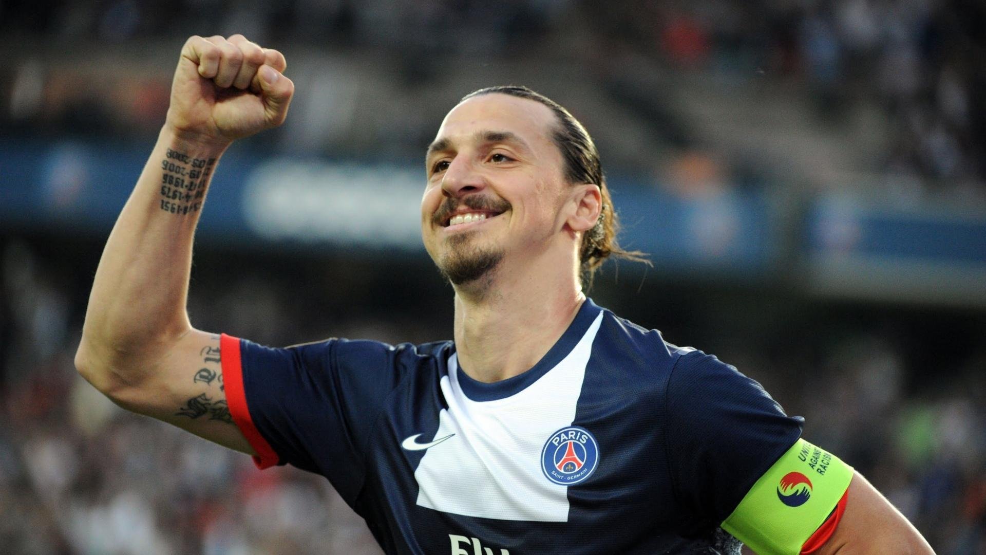 教科书级的表演，哈兰德独造四球，曼城血拼冰岛球队雷克雅未克