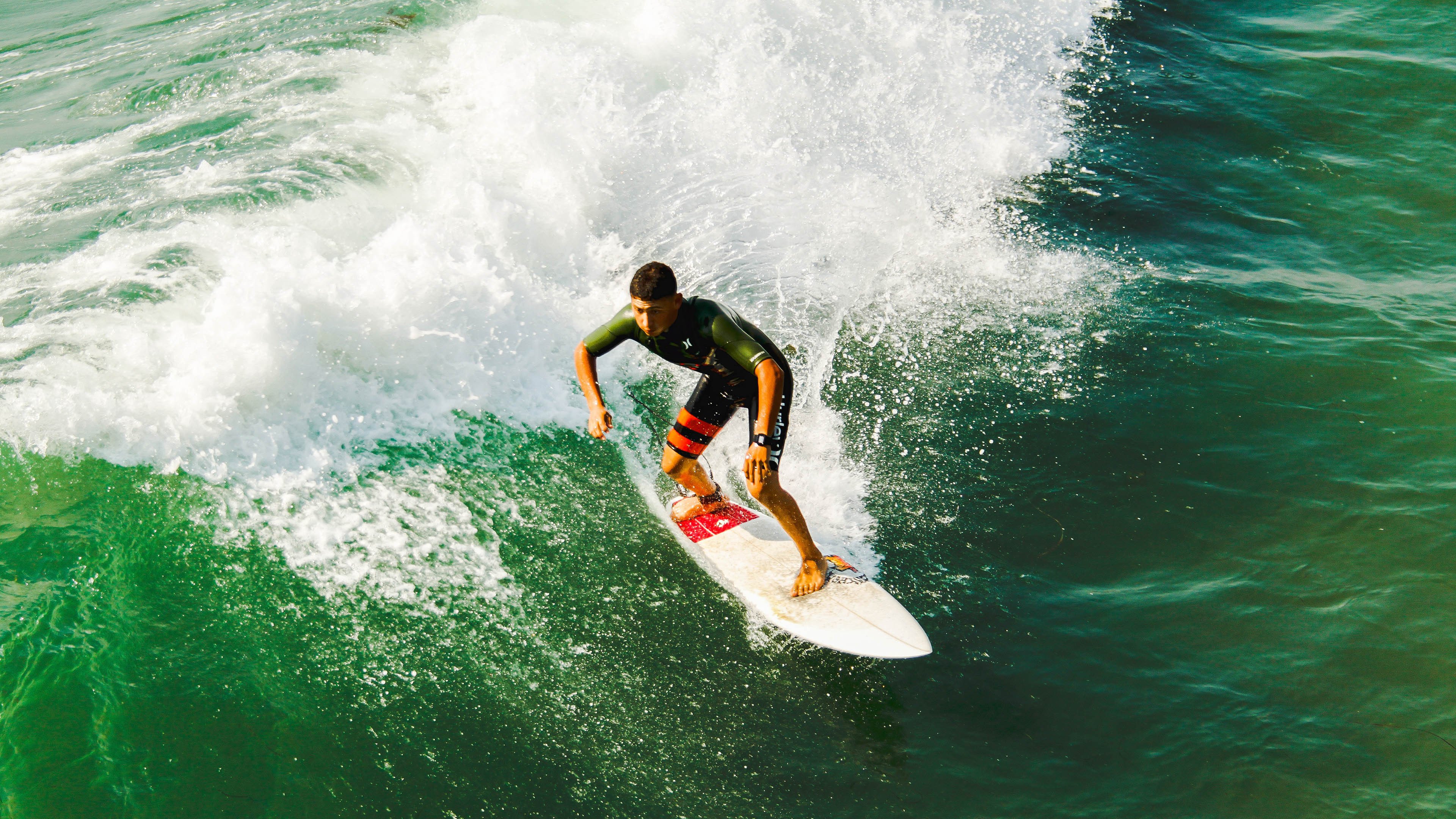 利拉德爆发之夜，上海队加时鏖战，勇士王朝的东方震撼