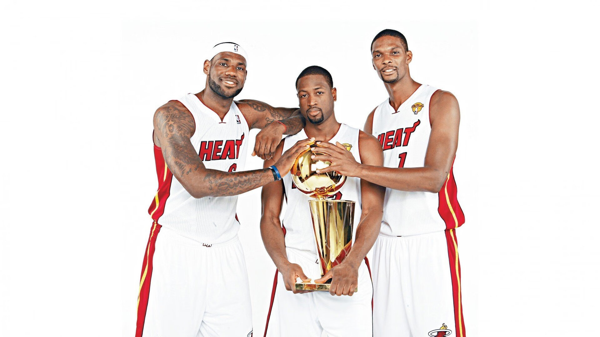 从安菲尔德到马赛之夜,努涅斯如何用一记世界波打破质疑,证明自己的唯一性