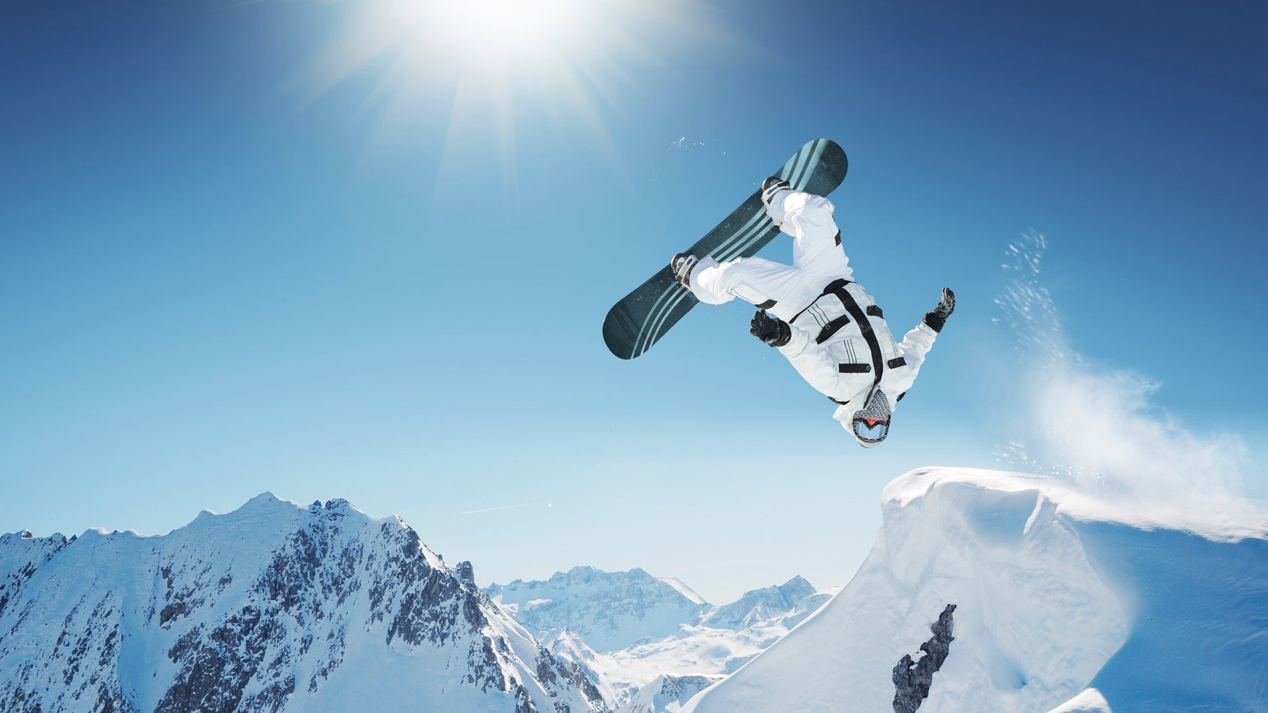 当巴伐利亚铁骑遭遇红魔,拜仁式翻盘哲学与苏亚雷斯的烈焰状态